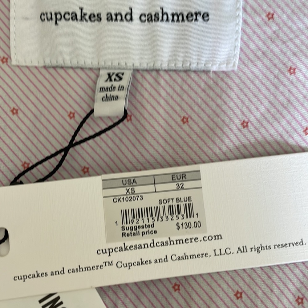 🔥 Cupcakes and Cashmere Jean Jacket with Heart - Picture 11 of 13